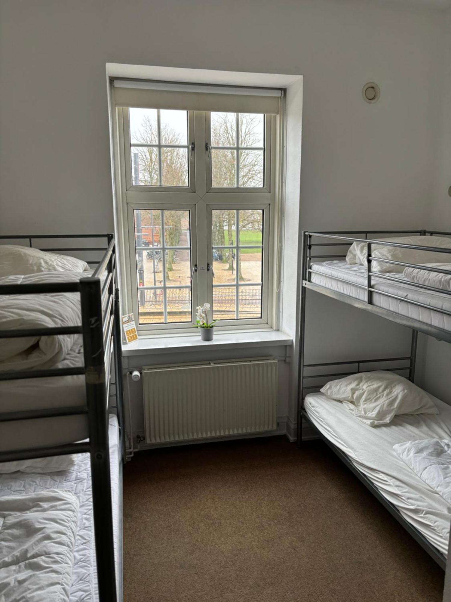 Danhostel Odense City Exteriér fotografie Hostel room in Copenhagen