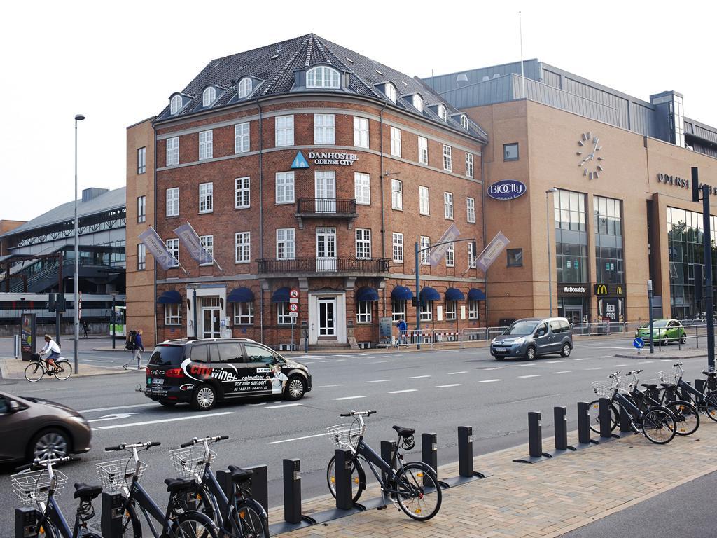 Danhostel Odense City Exteriér fotografie The station building
