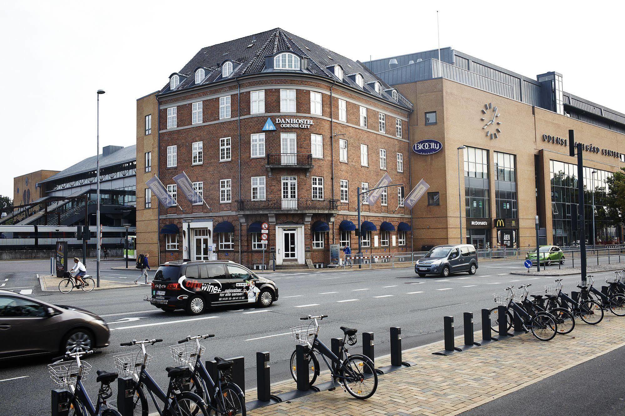 Danhostel Odense City Exteriér fotografie The station in 2007