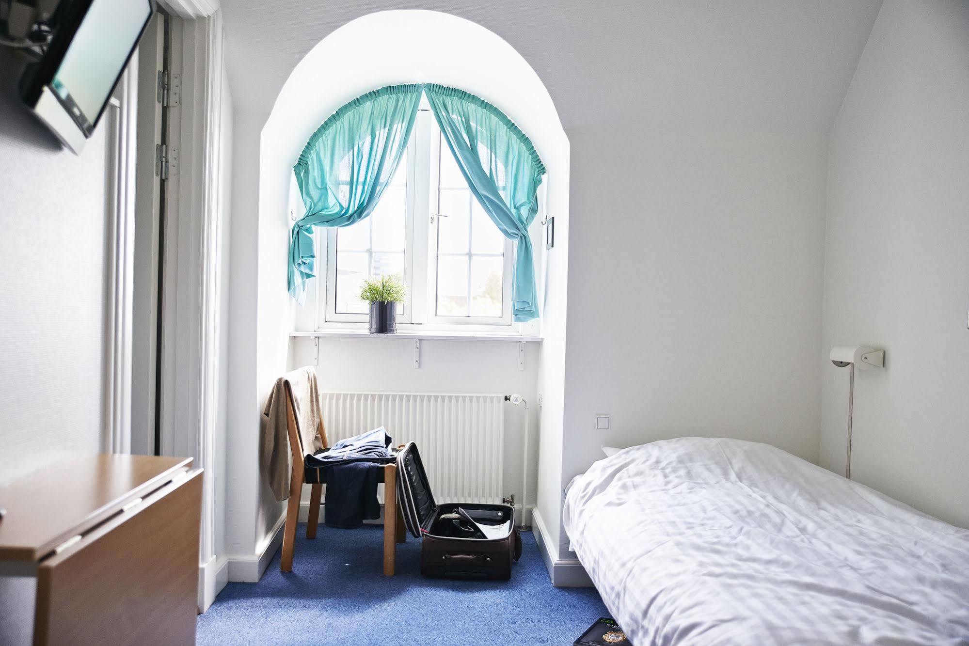 Danhostel Odense City Exteriér fotografie A room at the hotel